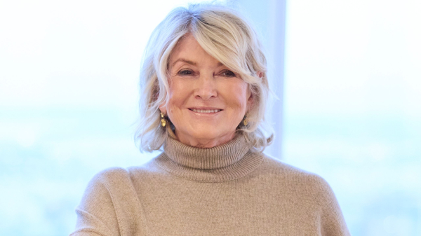 Martha Stewart Insists Yet Again That She’s Hasn’t Gotten Plastic Surgery